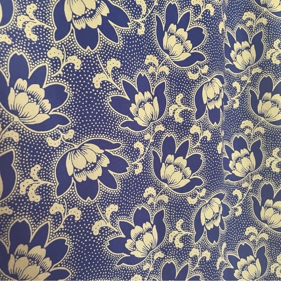 Ann Taylor Blue Floral Sleeveless Blouse - Picture 9 of 11